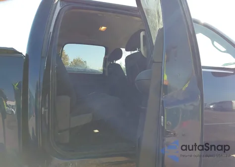 2010 Chevrolet Silverado 1500 Lt z USA, uszkodzony, nr VIN 3GCRKSE39AG153117